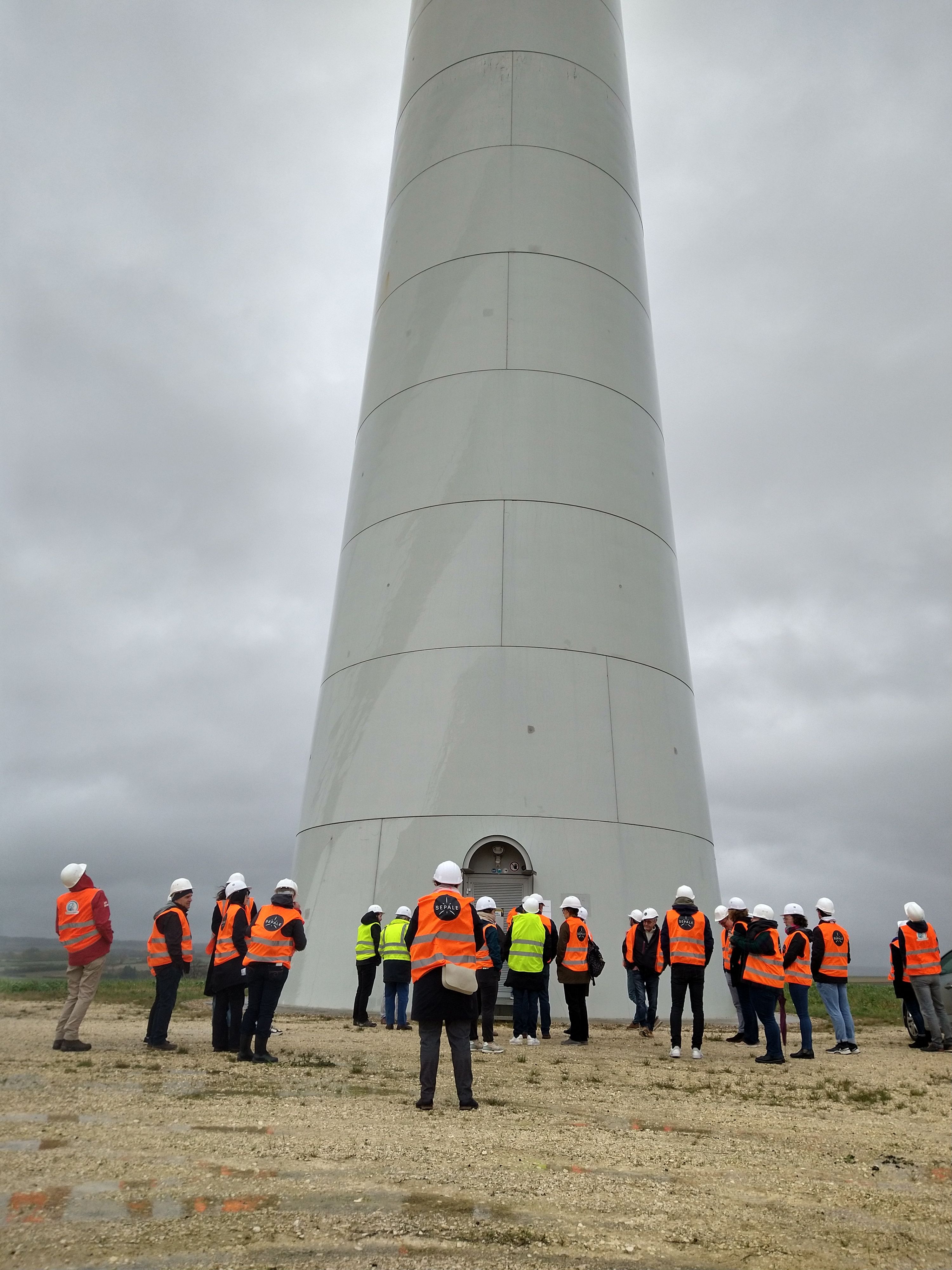 Visite d'éoliennes avec le réseau des AgiTés sur SIEEEN